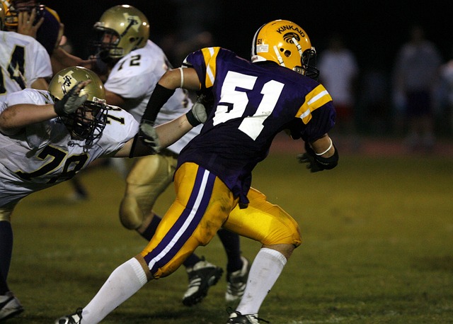 中球员和球 中球员和球